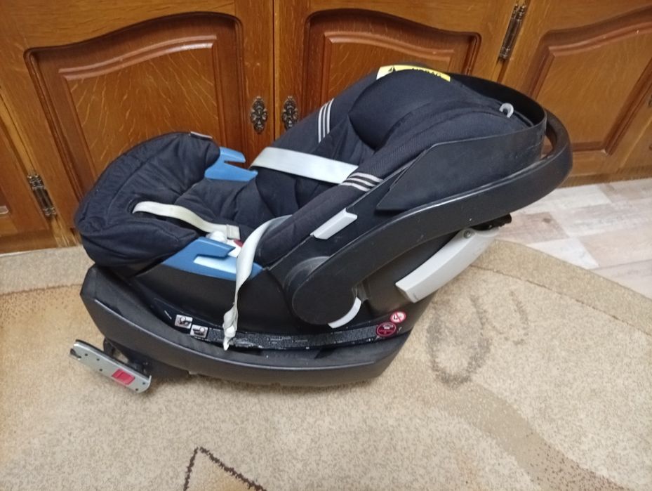 Vând scoica auto+pătuț+căruț