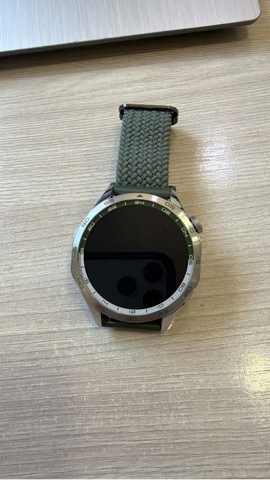 Часы Huawei GT4