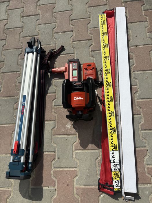 Nivela laser Hilti PR 2-HS cu trepied si stadie