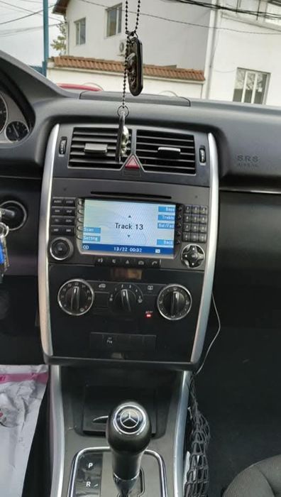 Mercedes B200, 2l diesel, 140cp, automata