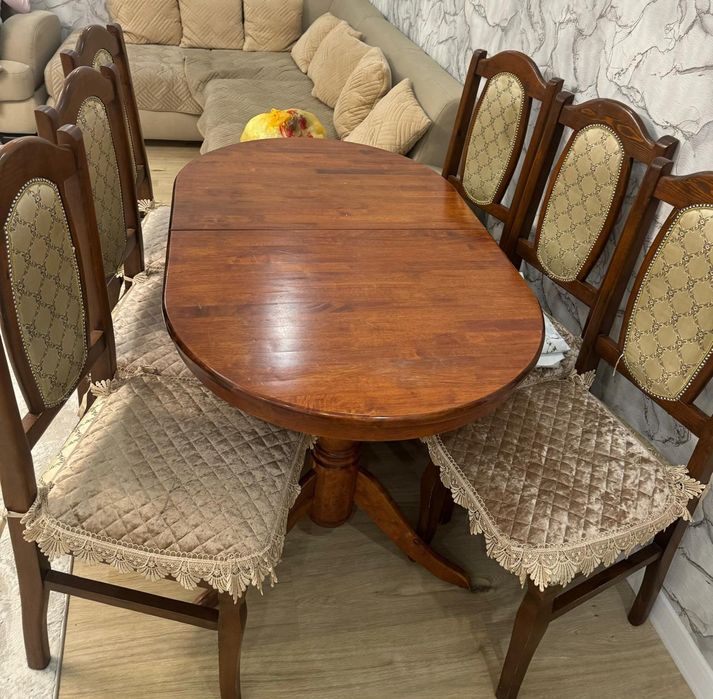 Продам Стол с 6 стульями