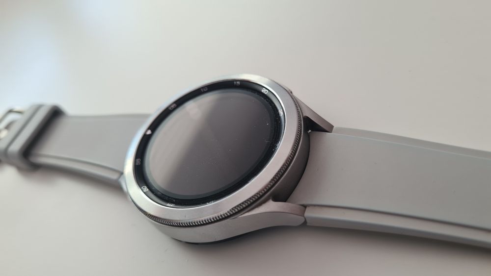 Часовник Samsung Galaxy Wach 4 classic 46mm