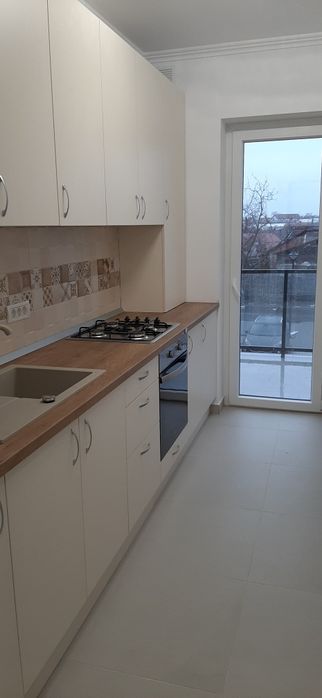Închiriez apartament 2 camere