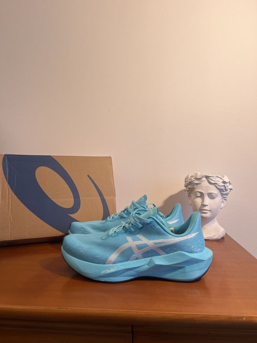 Asics novablast 6 - 44 eu