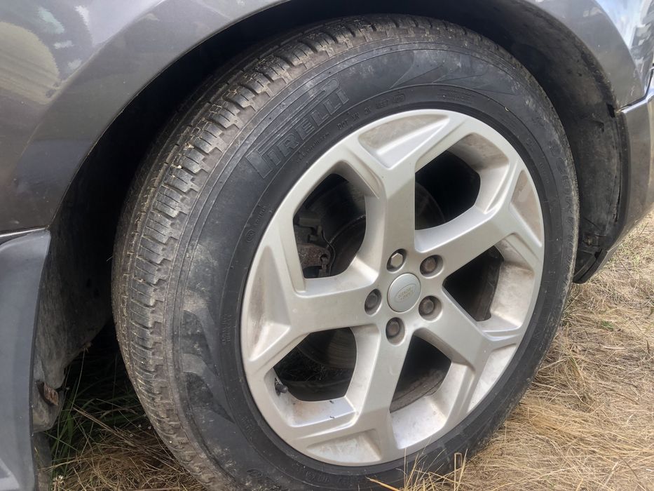 Vind sau dezmembrez Land Rover