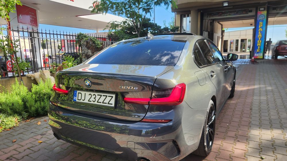 Variante +/- dif Bmw seria 3 G20 benzina/hibryd plug in