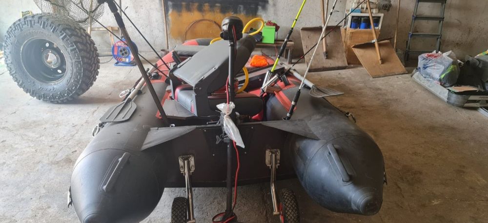 Лодка гладиатор 330