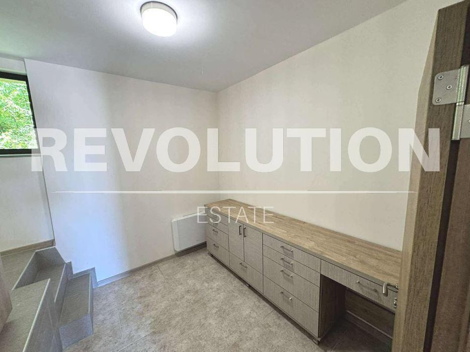 Дава се под наем Къща в Варна, Бриз - 156 кв.м за 1200 € - Снимка #5