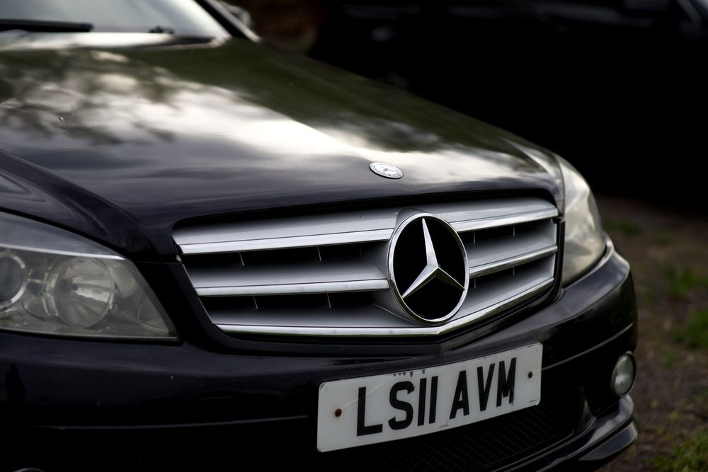 Dezmembrez Mercedes C220CDI C200CDI C250CDI W204 pachet AMG bara fata bara spate usa capota aripa dreapta stanga punte jug armatura tragger ochelar fa