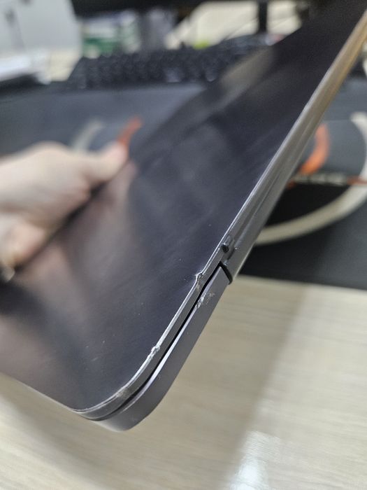 Asus Zenbook ux305f