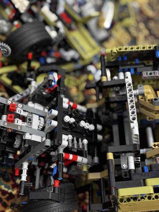 Lego 42110 2набора