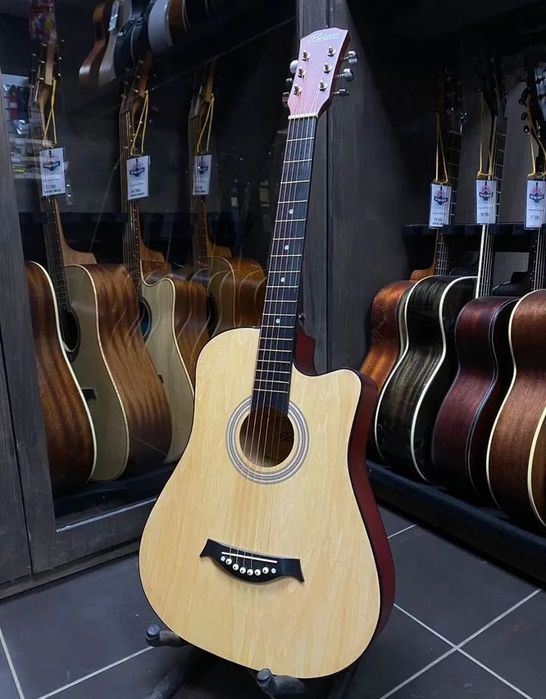 Акустик гитара шесть струнная скидка