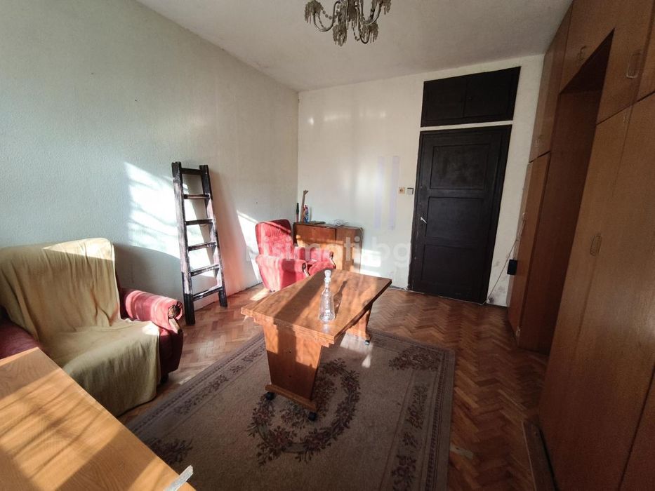 Дава се под наем Тристаен апартамент в София, Яворов - 120 кв.м за 398.82 € - Снимка #3