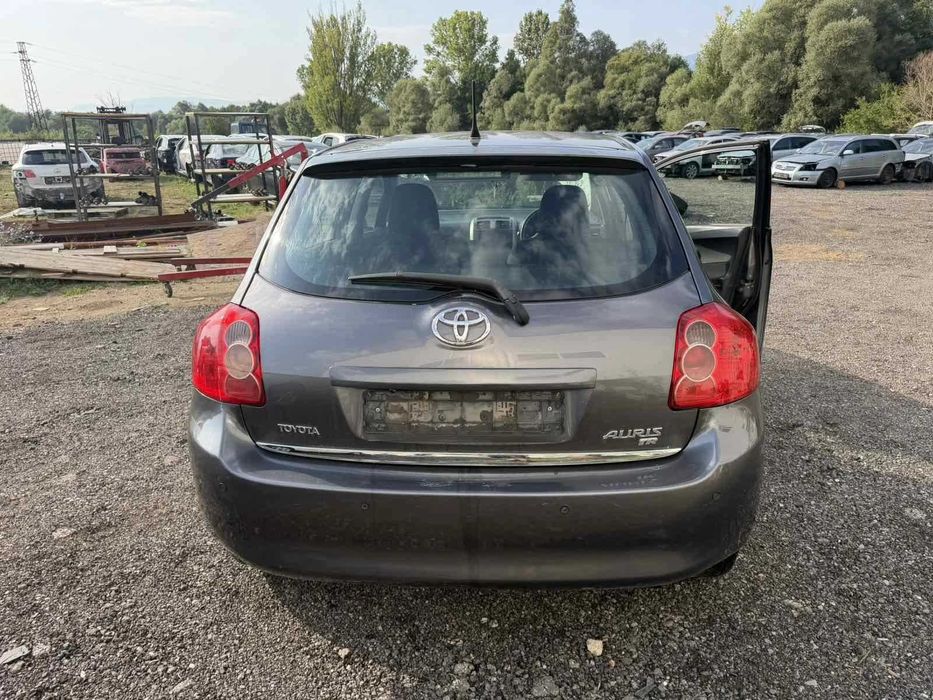 Toyota Auris 1.6 124 Dual VVT-i, 2007г НА ЧАСТИ