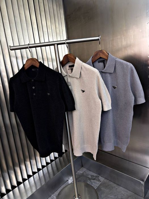 Мъжки тениски с яка различни модели