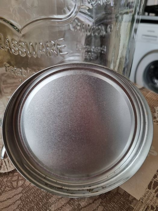 Стъклен диспансър за вода и сок 6л с канелка