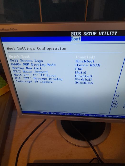 Unitate Asus +monitor Samsung