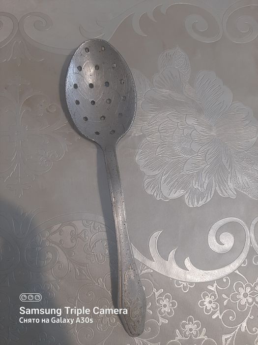 Продам ложку с дырками