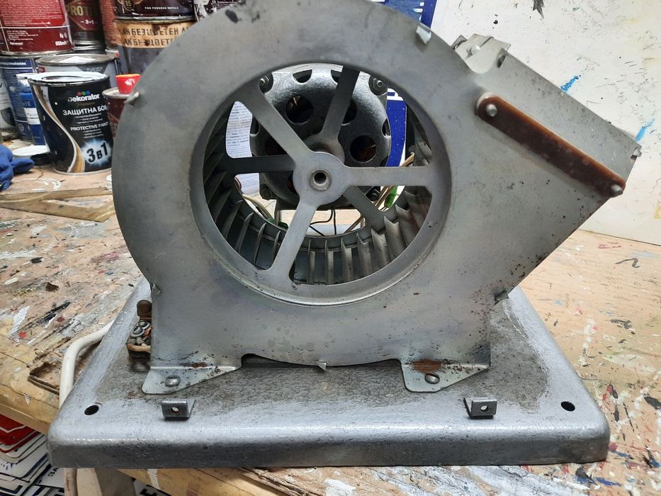 Сушилка,духалка за ръце