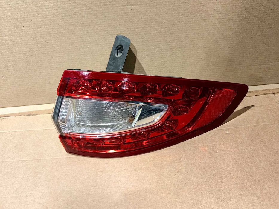 Десен стоп за Ford Mondeo 5 Combi LED / Форд Мондео V Комби ЛЕД