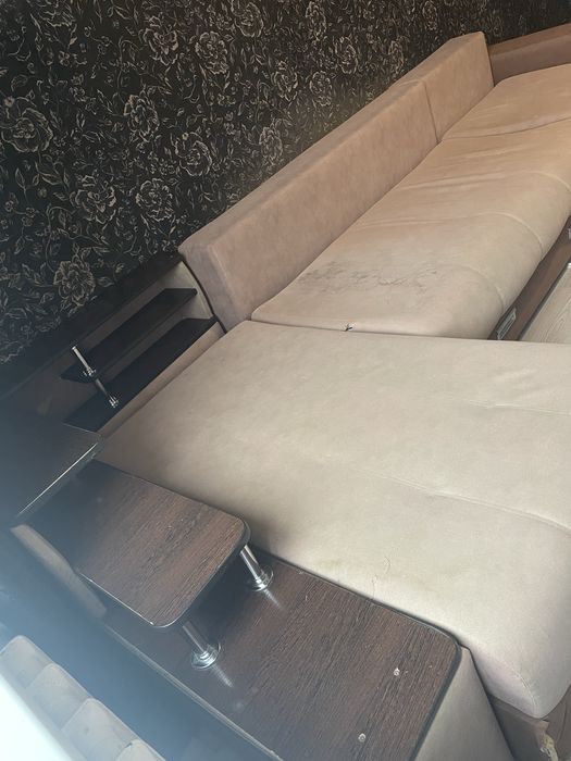 Продам б/у диван 3,5 метра