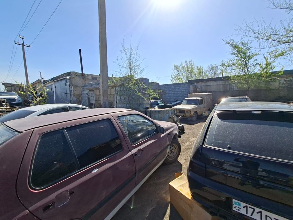 Продам недостроенный бокс