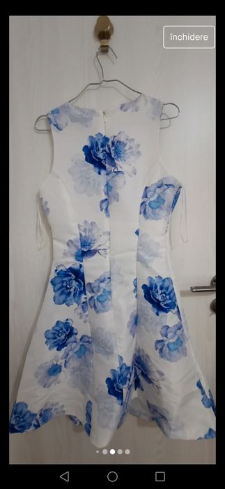 Rochie cu flori albastre