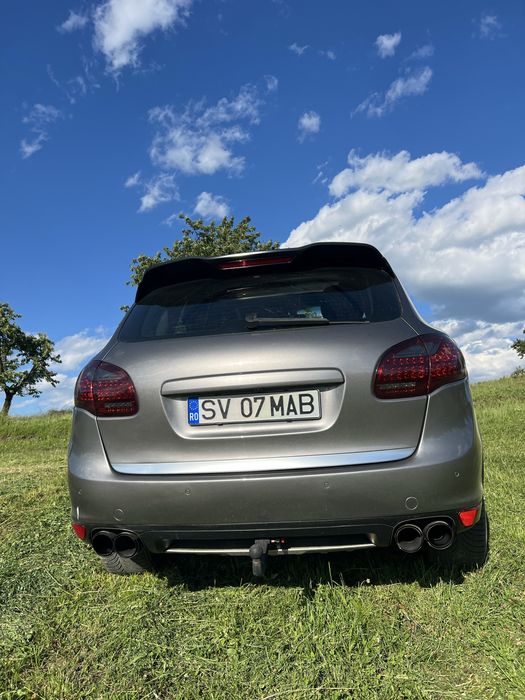 Porsche Cayenne Turbo 2012-4.8 V8 550 Cai