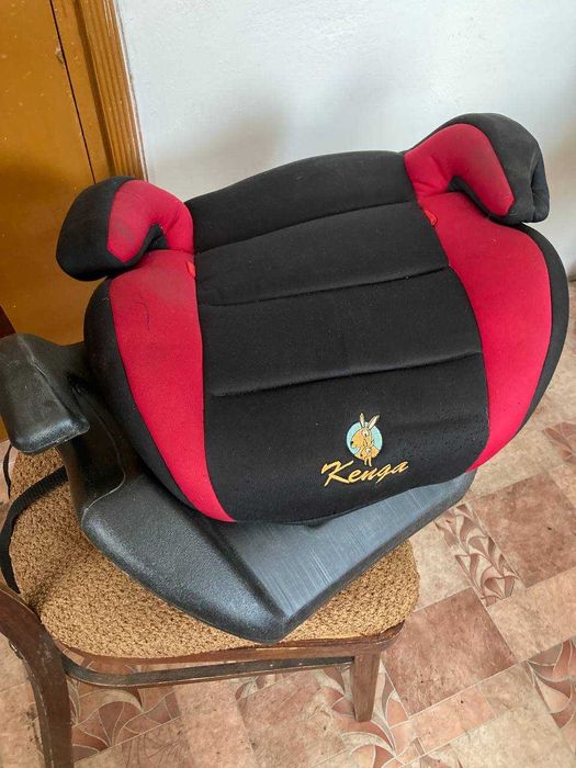 Автокресло бустер