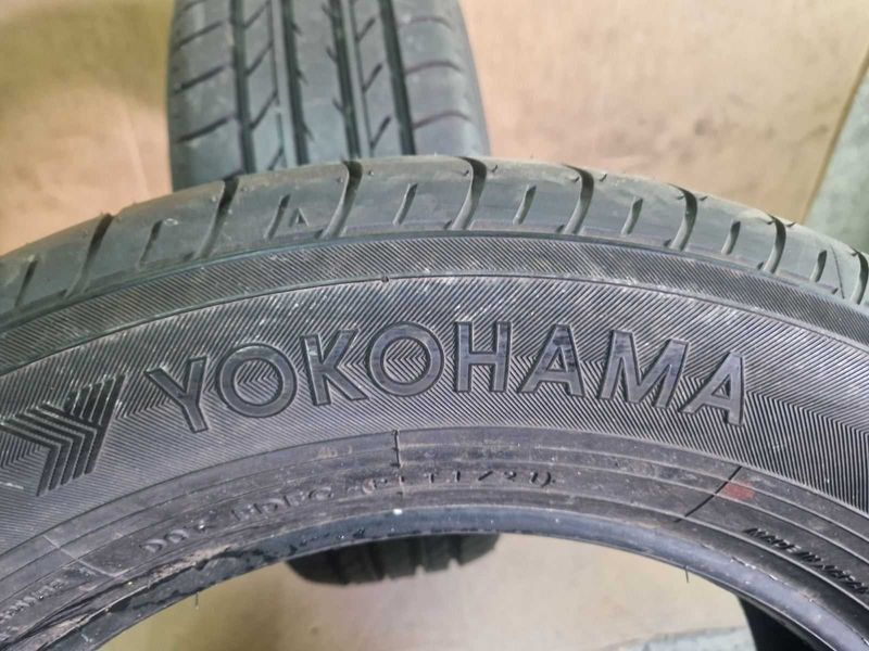 2 Yokohama R17 225/60
летни гуми
DOT1721