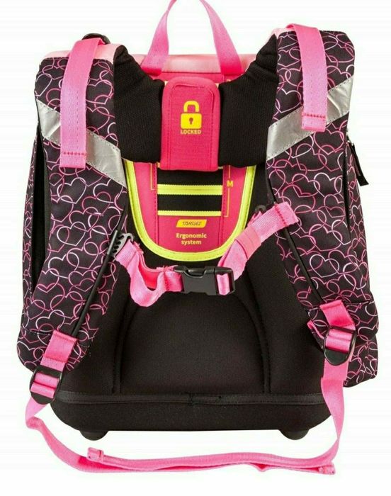 Школьные принадлежности