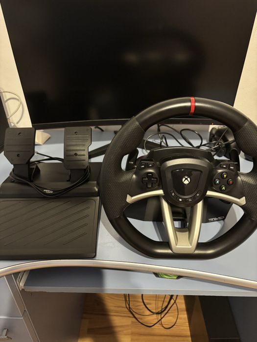 Volan xbox one cu 2 pedale, frana si acceleratie