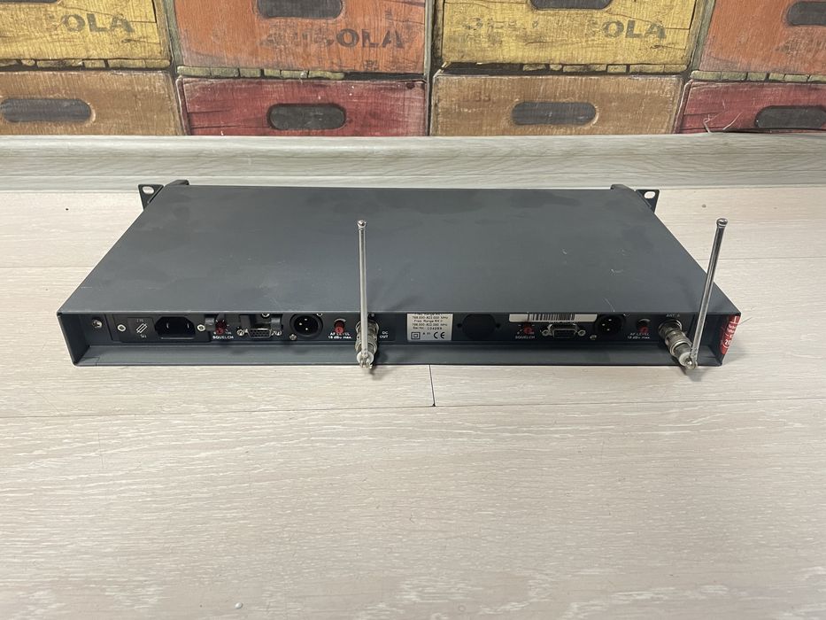 Amanet F28: Sennheiser Dual Reciver EM3032 U