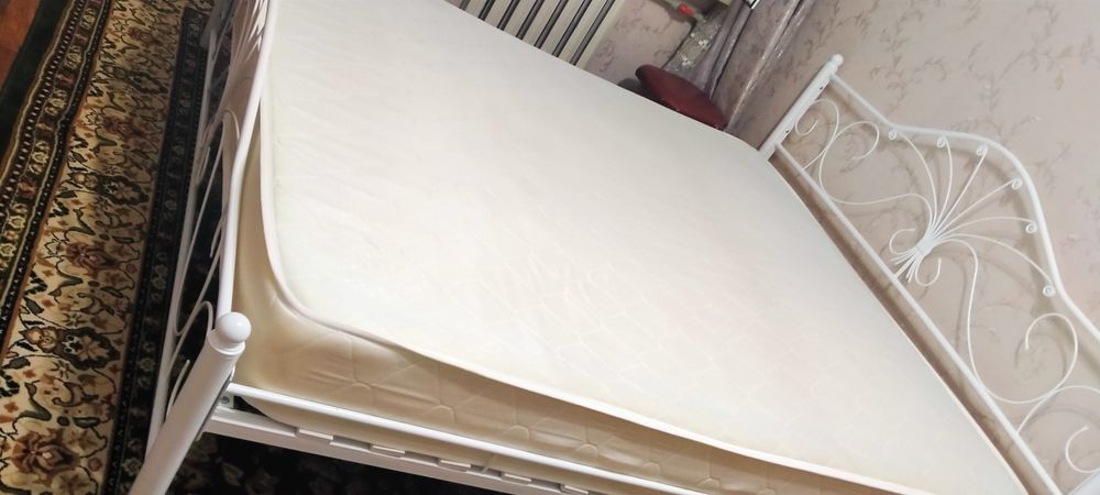 Продам кровать металлическая