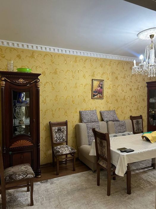 Чилонзор 16 3/1/4 сотилади