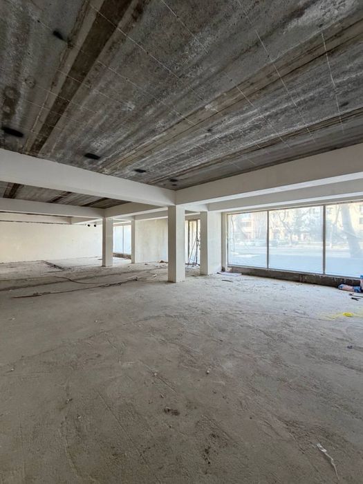 Абай нежилое помещение 250кв.м +250кв.м терраса первая линия срочно