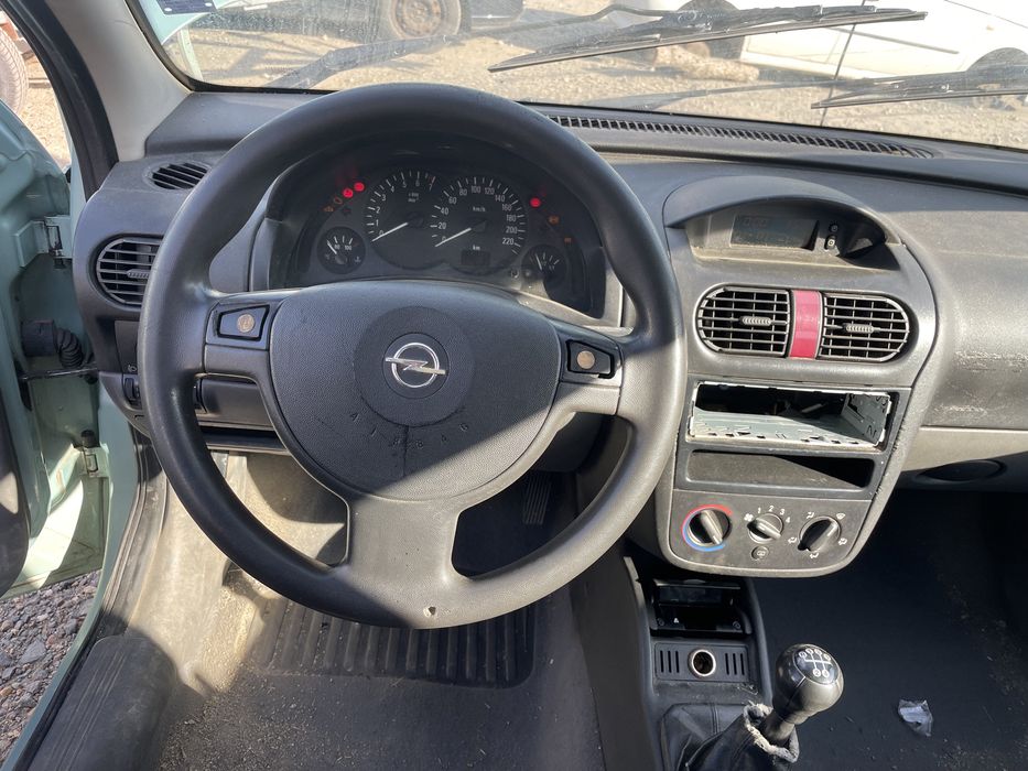 Опел Корса Ц 1.0i 12v 58кс 2003г На Части