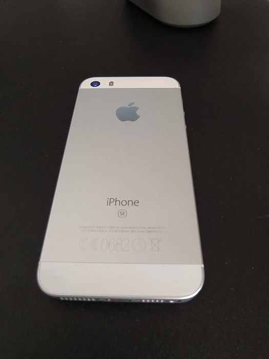 iPhone SE 32GB като нов