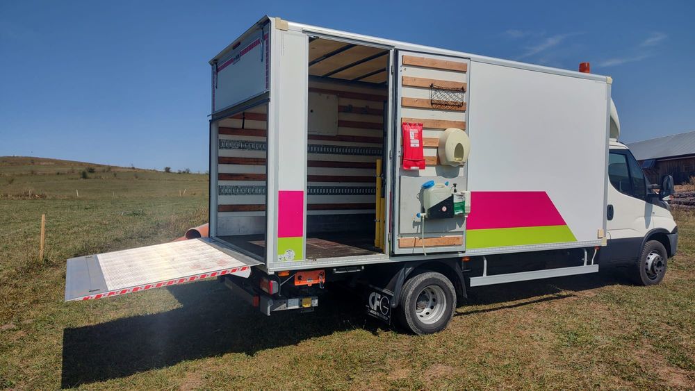 Vând Iveco Daily C70-210 km71000  originali ca nou