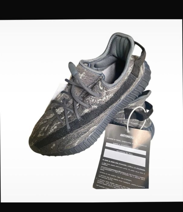 Adidasi Barbati Adidas Yeezy 350 v2 MX Dark Salt marimea 42 2/3