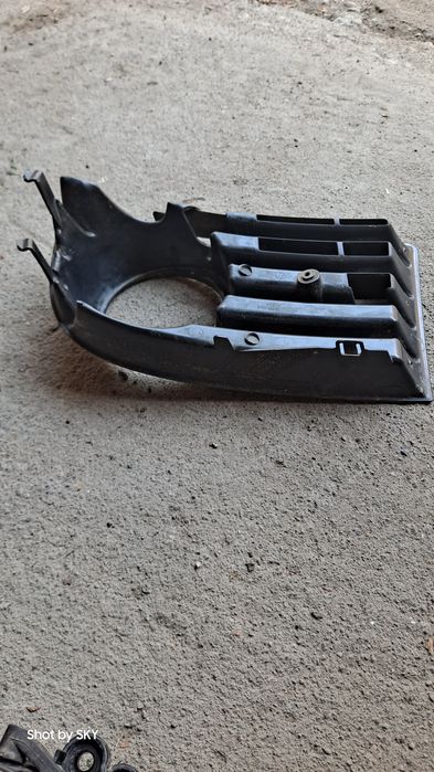 Grila si proiector ceata Golf 5