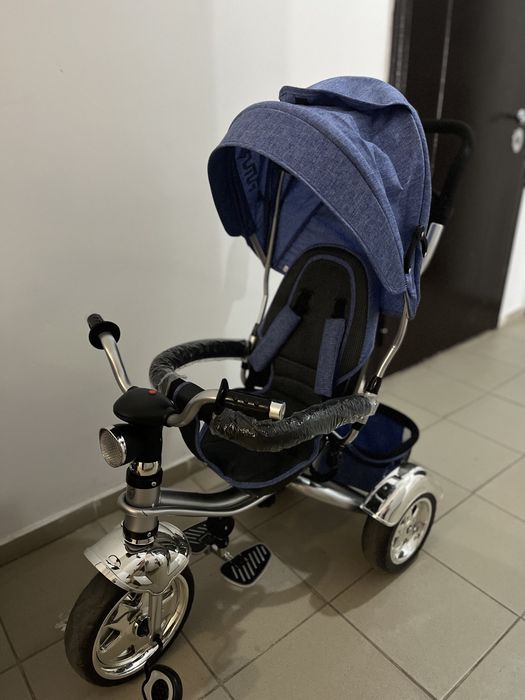 Велоколяска почти новая