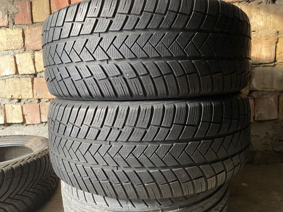 Шины 255/45/20 пара бу вреденштайн