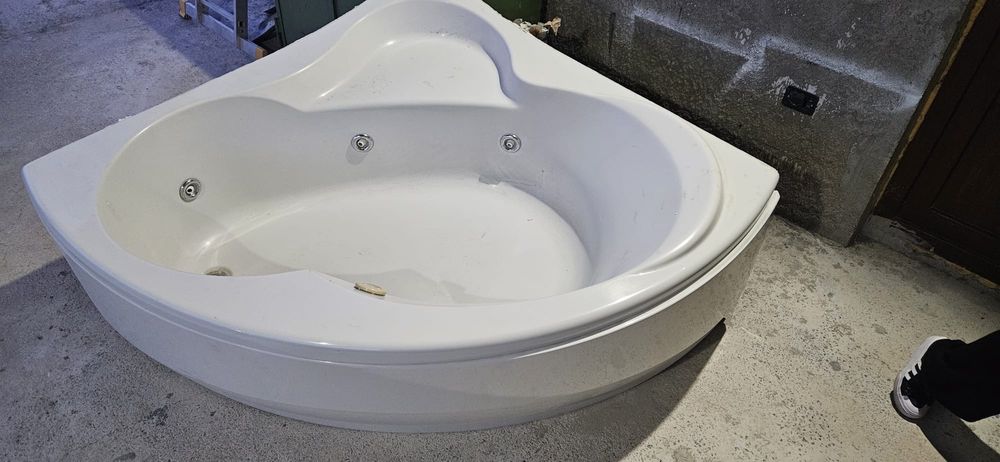 Cada cu masca 140x140