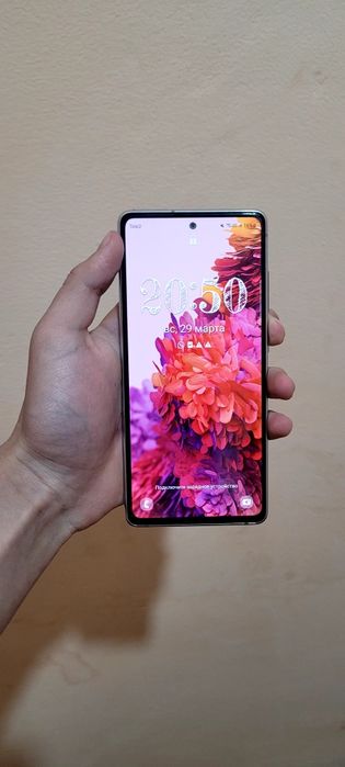 Samsung s20fe идеал