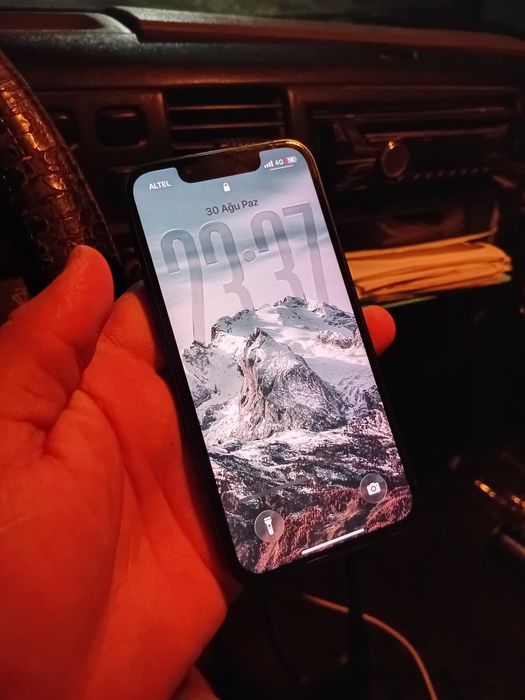 iPhone 13 / Қорап-құжат түгел, Face ID, True Tone істейд