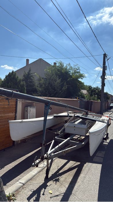 Vand catamaran + peridoc