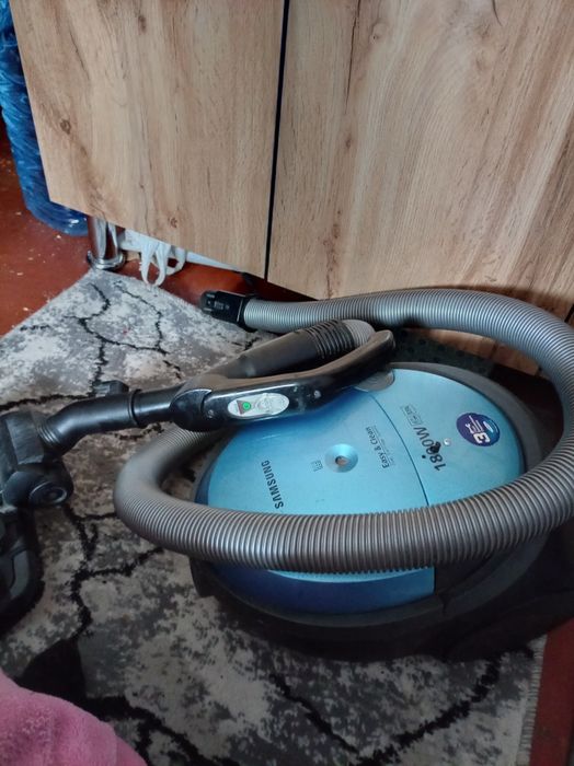 Продам пылесос Самсунг
