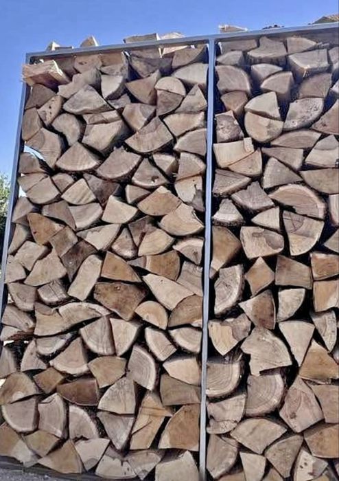 De vânzare lemne de foc