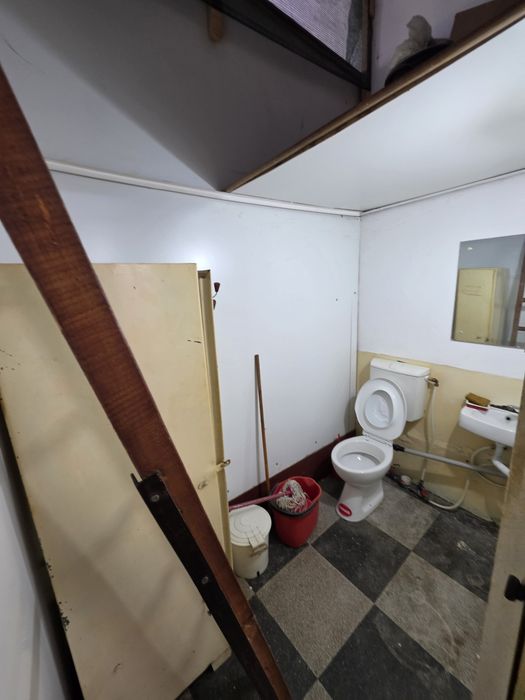 Spațiu comercial de închiriat – Piața Centrală – 1.300 lei/lună
